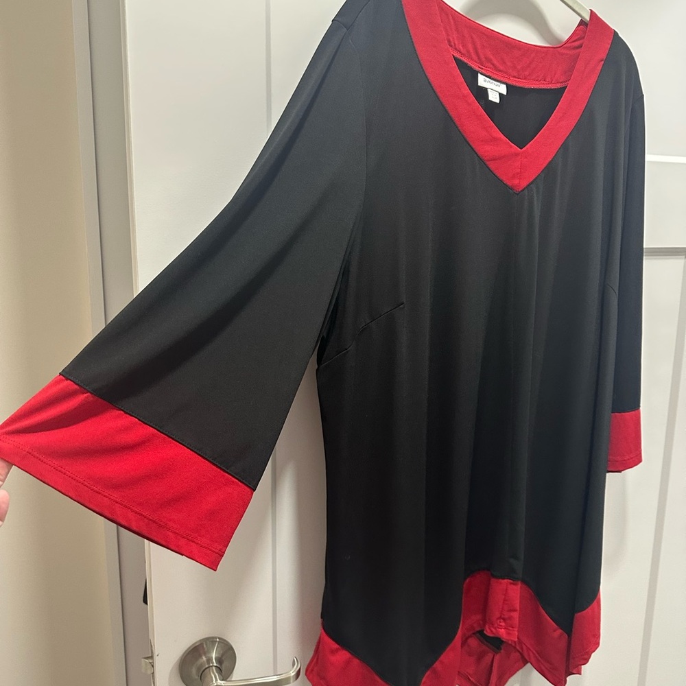 Avenue Red and Black V-Neck Top